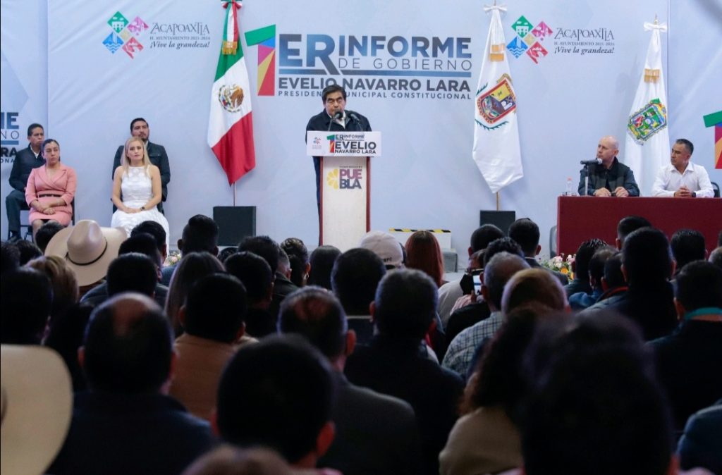 Construcción de caminos y carreteras, una vocación del gobierno estatal, sostiene Miguel Barbosa