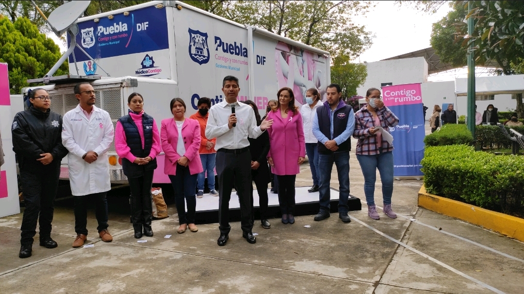 Video desde Puebla: Se invertirán 3.7 mdp en rehabilitación de la avenida Juárez, adelantó Rivera Pérez