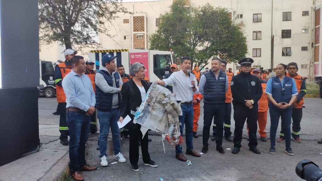 Operativos para evitar informales en el centro serán permanentes: Eduardo Rivera