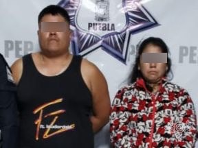 En Hueytamalco, Policía Estatal detiene a dos presuntos vendedores de droga