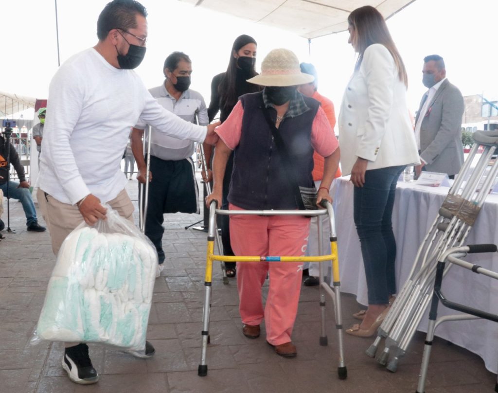 Lleva SEDIF servicios de salud médica y psicológica a Huejotzingo