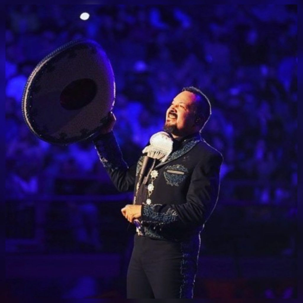 Pepe Aguilar complace al público de Texas, previo a las Fiestas de Octubre en Guadalajara