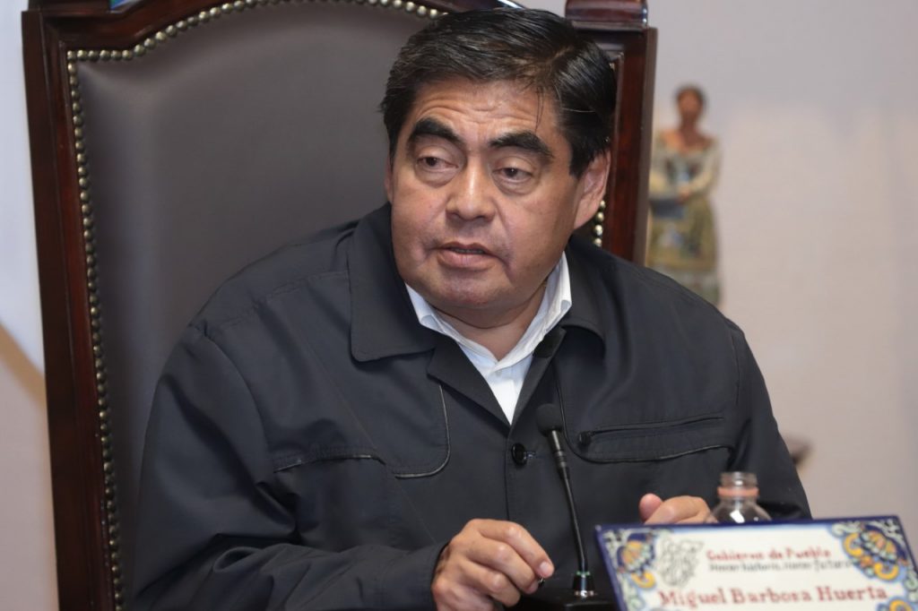 Tolerancia y diálogo, pero sin violar la ley: Miguel Barbosa a normalistas