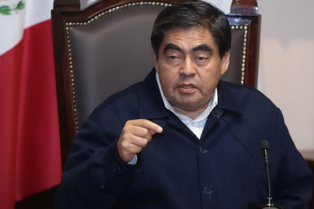 Gobernador Barbosa desaparece unidad de seguridad y exige a presidentes municipales destituir a policías delincuentes