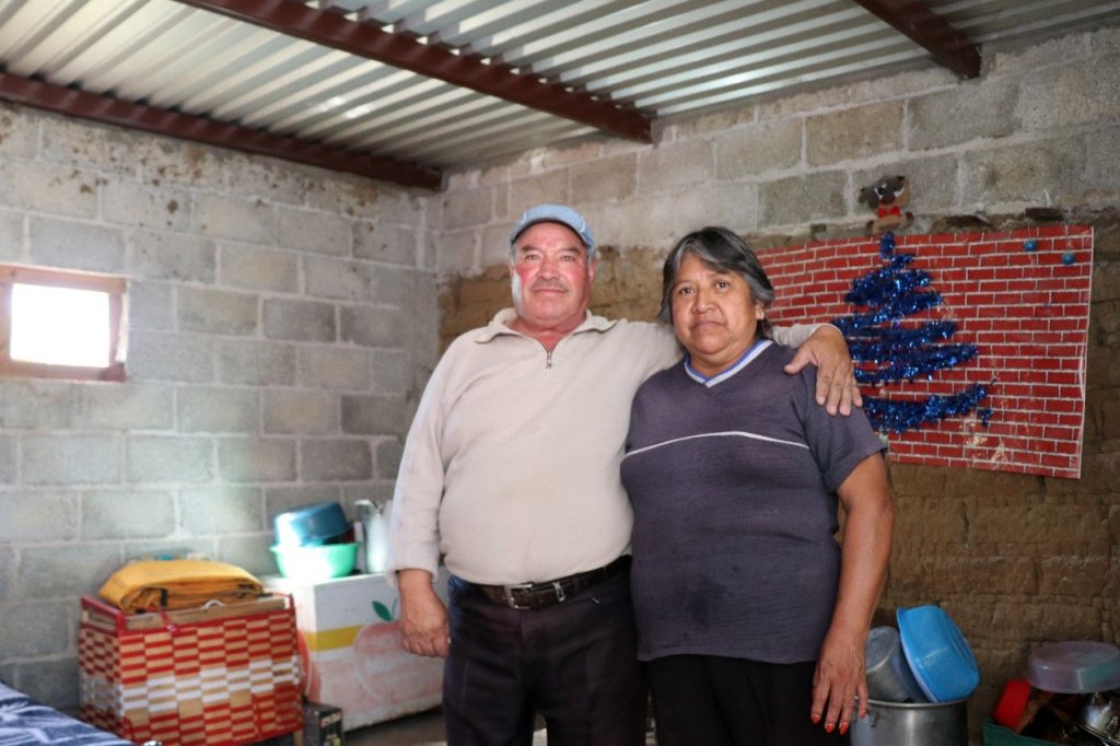 En Tlahuapan, Bienestar mejora viviendas con programa “Techo Firme”