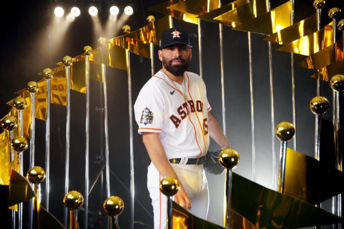 MLB: José Urquidy se convierte en el primer mexicano en jugar en tres Series Mundiales