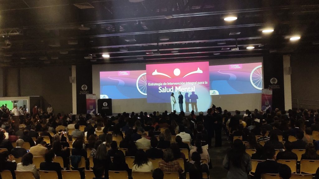 Liliana Ortiz, presidenta honoraria SMDIF, presenta Estrategia de Intervención Integral para la Salud Mental