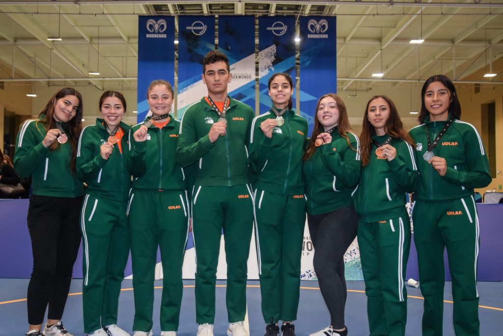 Los Aztecas son subcampeones nacionales de taekwondo