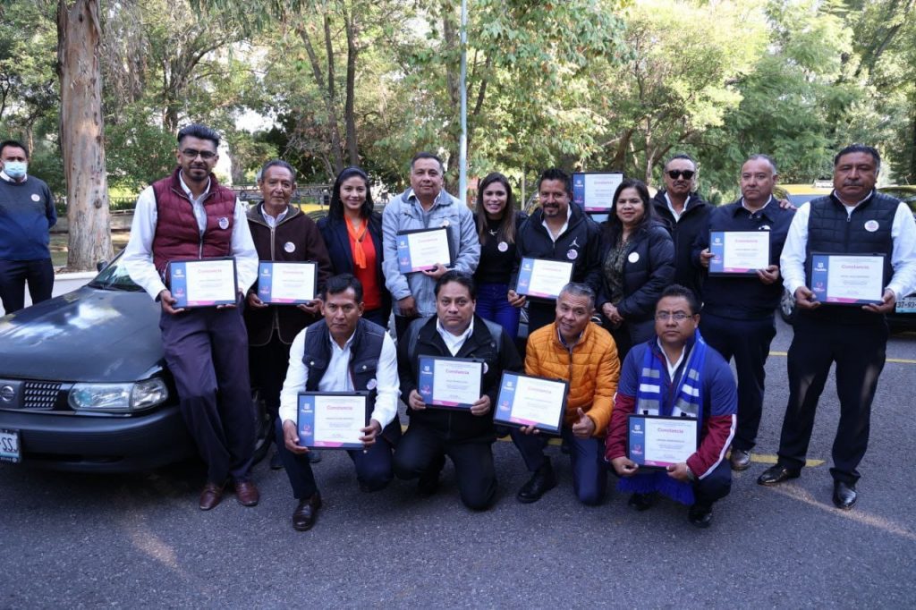 Se capacita a operadores del transporte público en materia de acoso