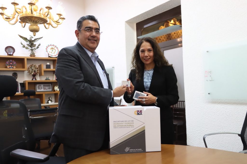 Recibe Congreso del Estado proyecto del Paquete Económico de Puebla 2023