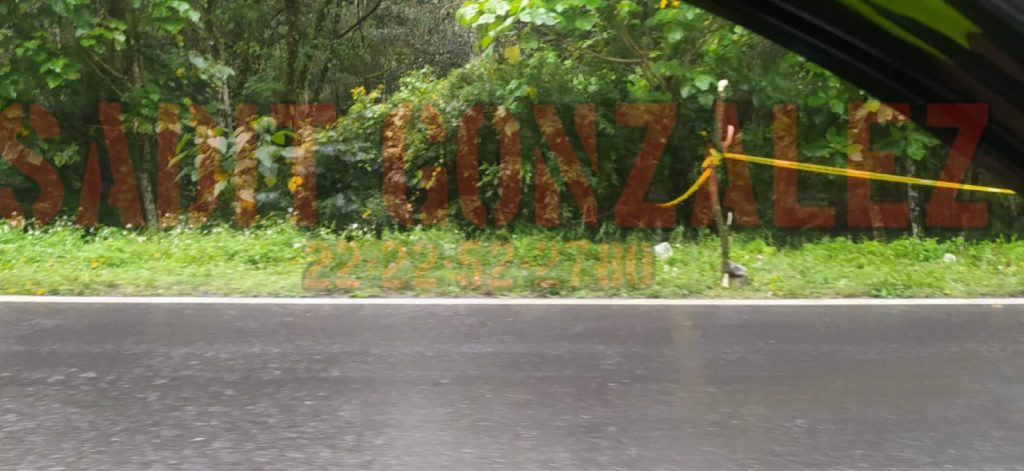 Encuentran cadáver a orilla de la carretera Pachuca-Tuxpan