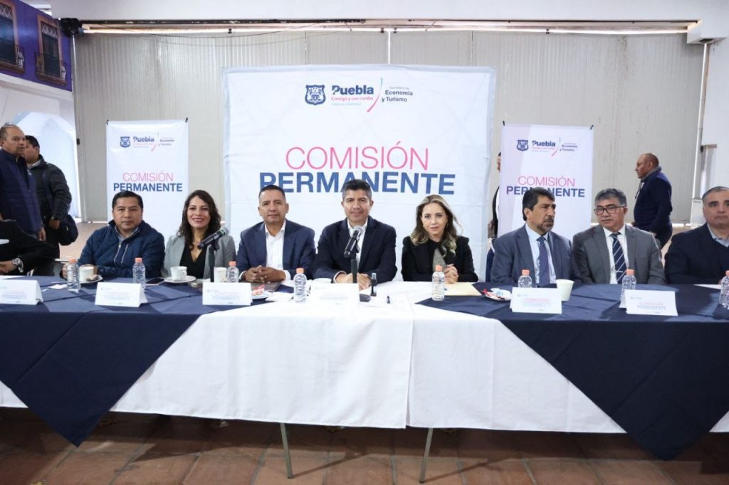 Eduardo Rivera presenta el “Paseo de Luces” ante la Comisión Permanente