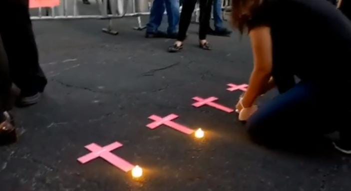Video desde : Realizan pase de lista por víctimas de feminicidio