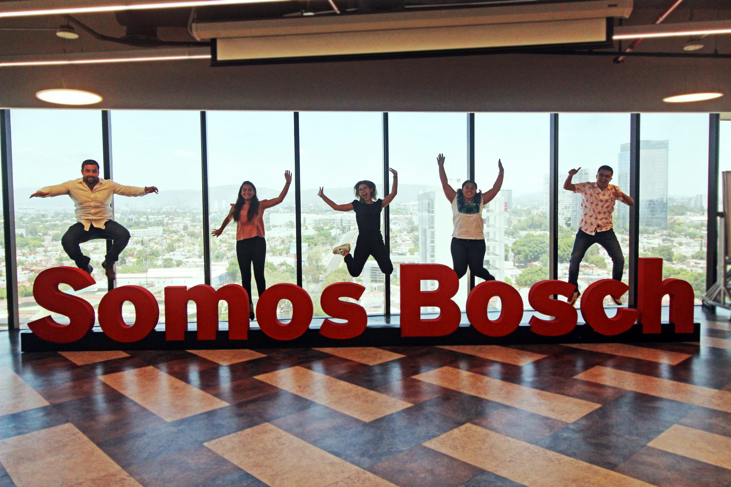 Bosch Guadalajara llega a 1,000 personas contratadas