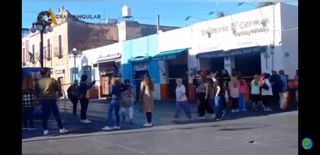 Video desde Puebla: Cierran zona de El Carmen por grabación de tv