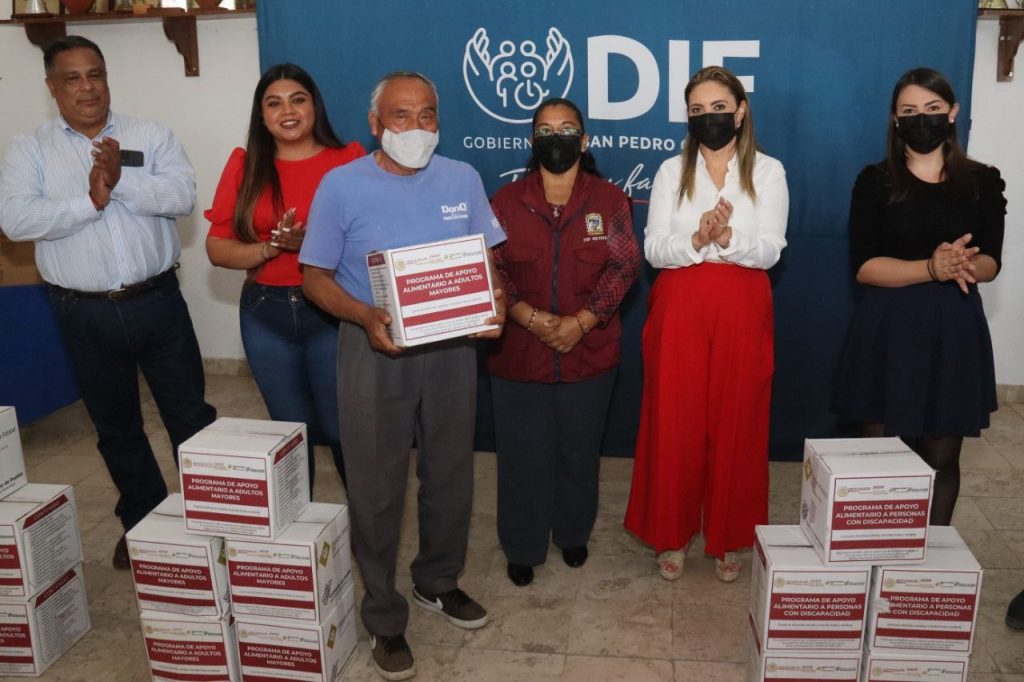 Con entrega de apoyos y MercaDIF, la alimentación de los cholultecas se fortalece: Paola Angon