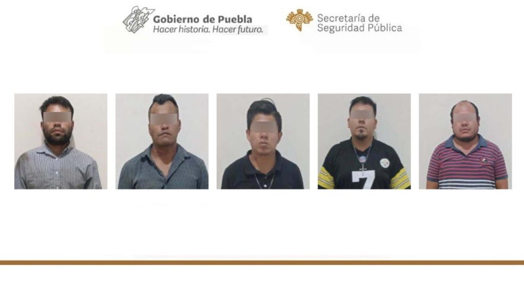 Atrapan a rateros de transporte público