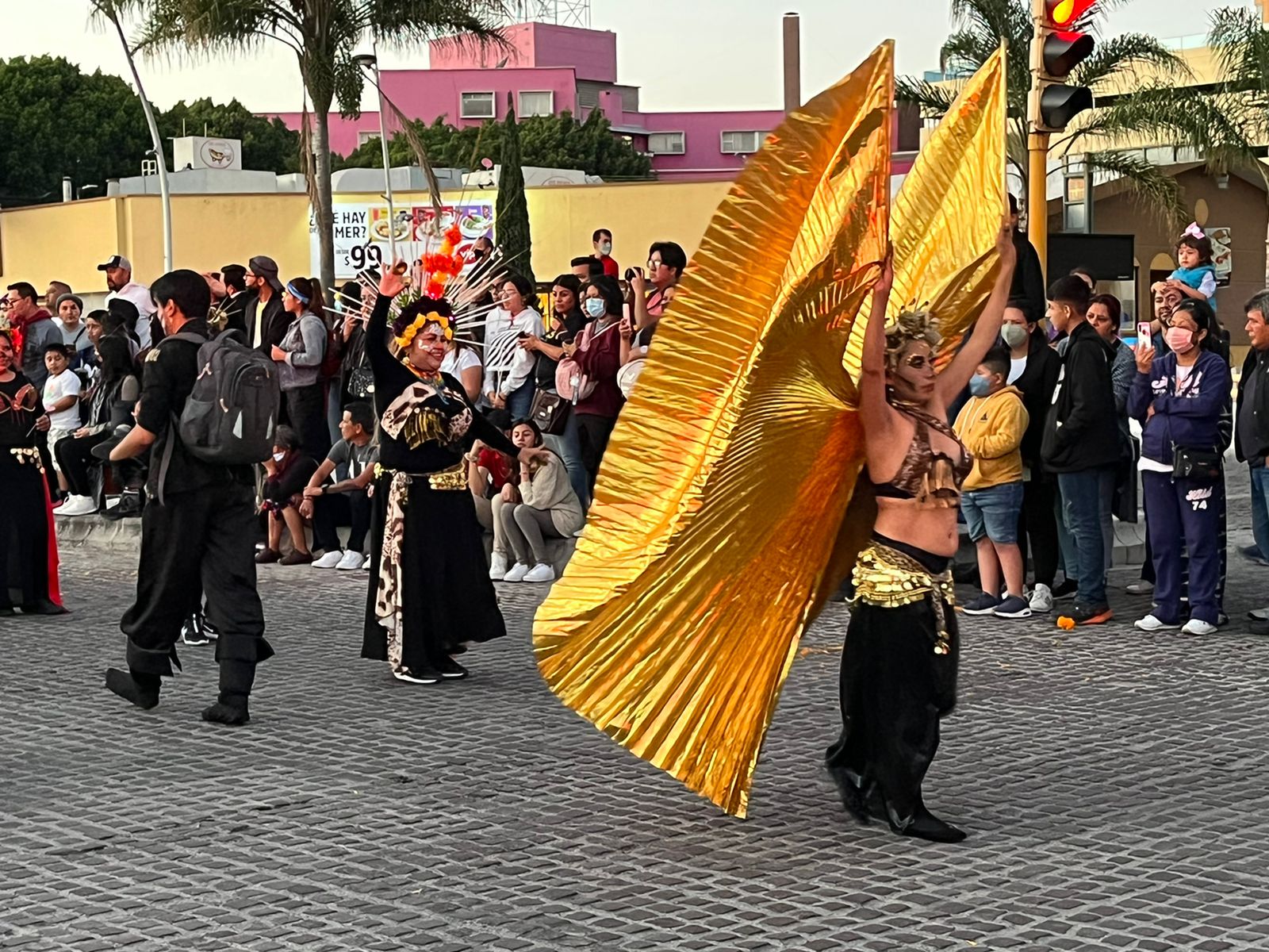 Gran participación de las y los poblanos en la 11va. Edición del Desfile de Calaveras