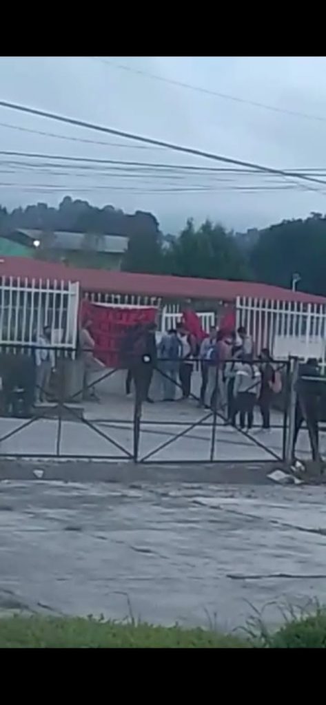 Condena gobierno estatal conducta de grupo de estudiantes de Normal de Teteles