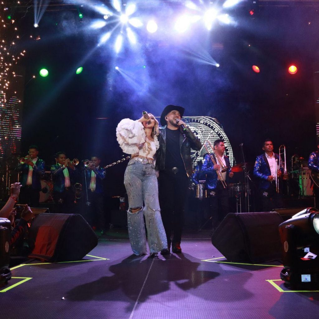 Desde Ximena Sariñana, Alemán, Bebeto, Elefante, Remmy Valenzuela hasta la Sonora Santanera en el mismo escenario #SOYGRUPERO