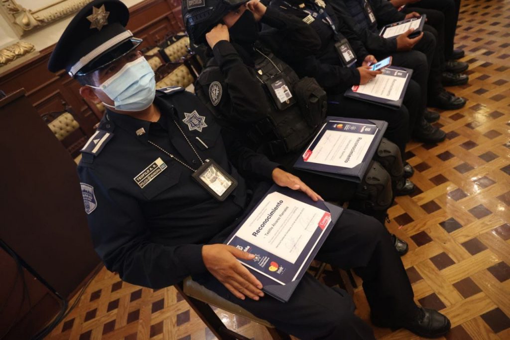 Recertifican a la policía de Puebla capital