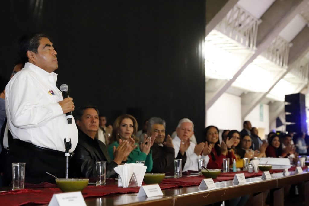 En Puebla hay estabilidad y el gobierno trabaja sin sesgos partidistas, refrendó Miguel Barbosa