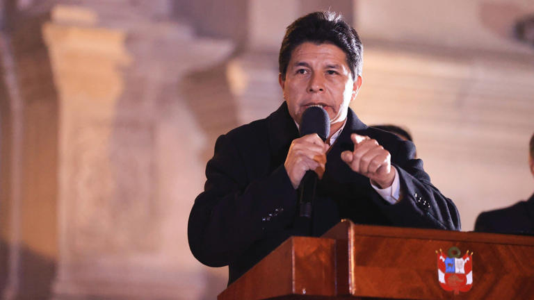 La Fiscalía de Perú presenta una denuncia constitucional contra Castillo por delitos de rebelión y conspiración