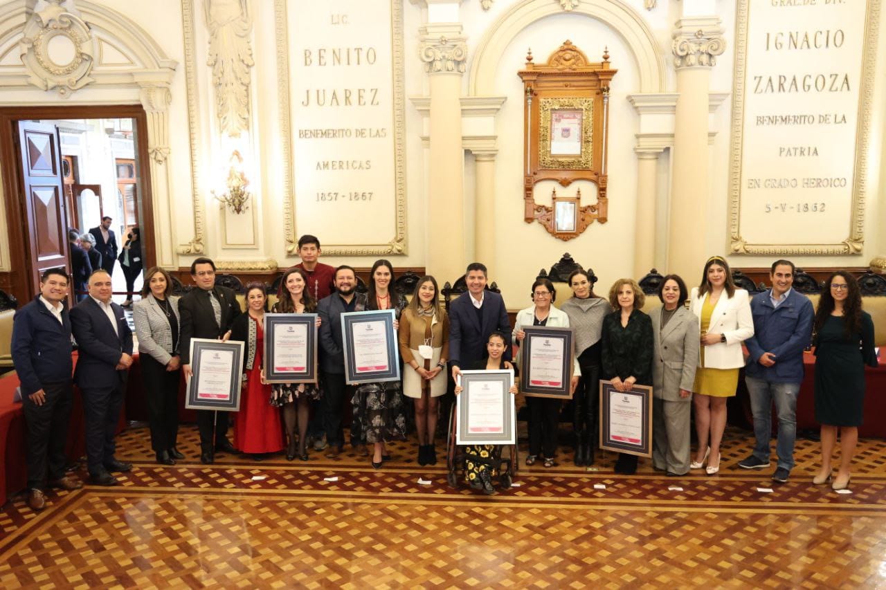 Ayuntamiento de Puebla premia la inclusión social de personas con discapacidad