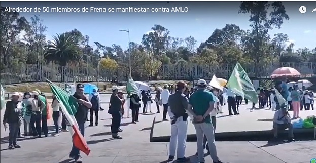 Video desde Puebla: Alrededor de 50 miembros de Frena se manifiestan contra AMLO