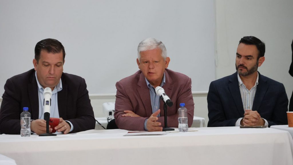 Secretaria de Economía, Medio Ambiente y Conagua, signan convenio de colaboración en materia de Desarrollo Sustentable con Industrias Textiles de la Región Nororiental