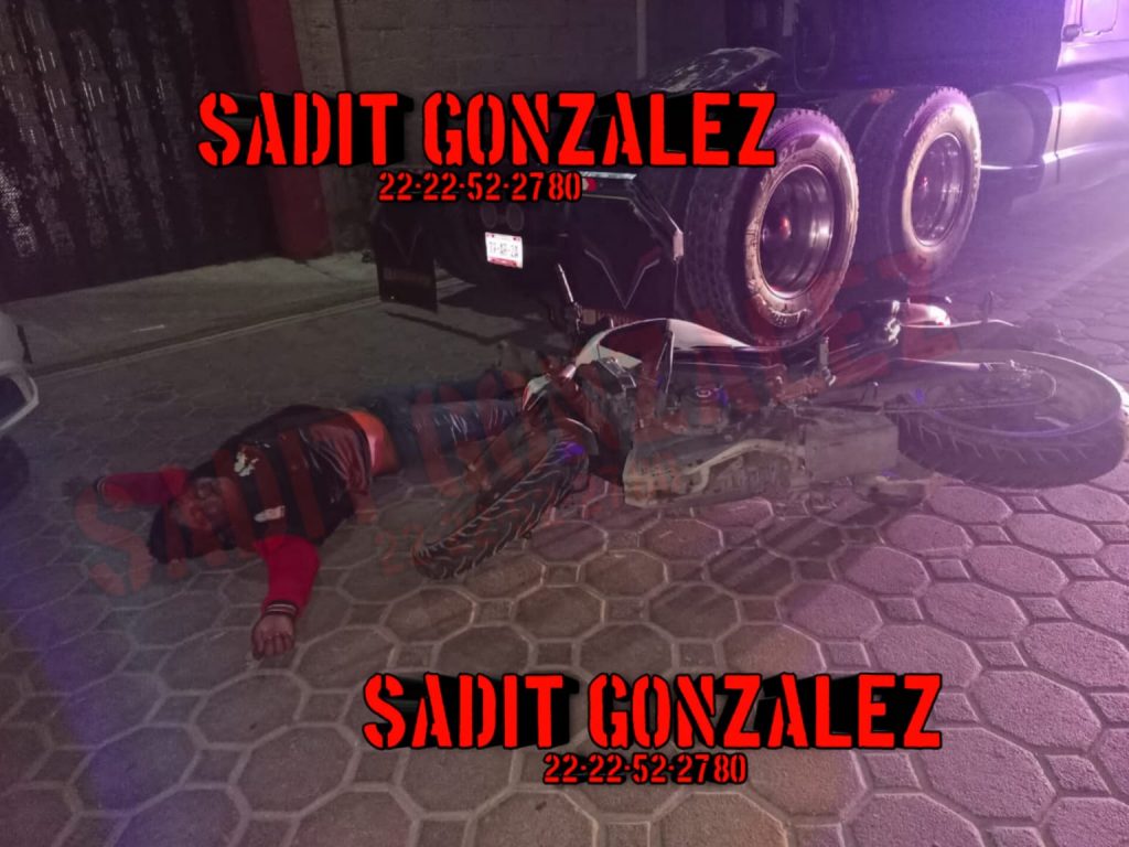 Adolescente es asesinado a balazos en motocicleta acompañado de su primo en Acatzingo