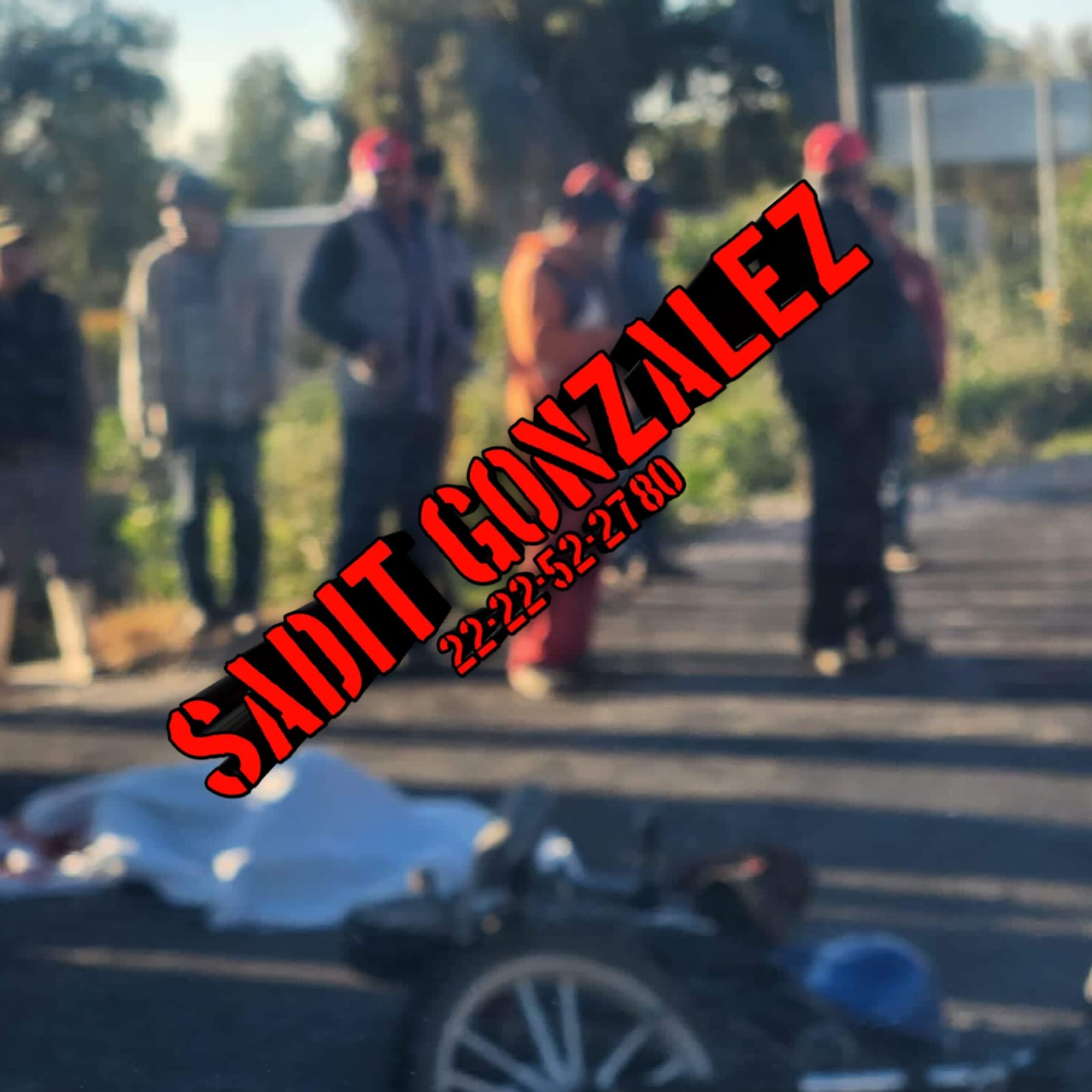 Muere mujer motociclista por accidente en los Reyes de Juárez