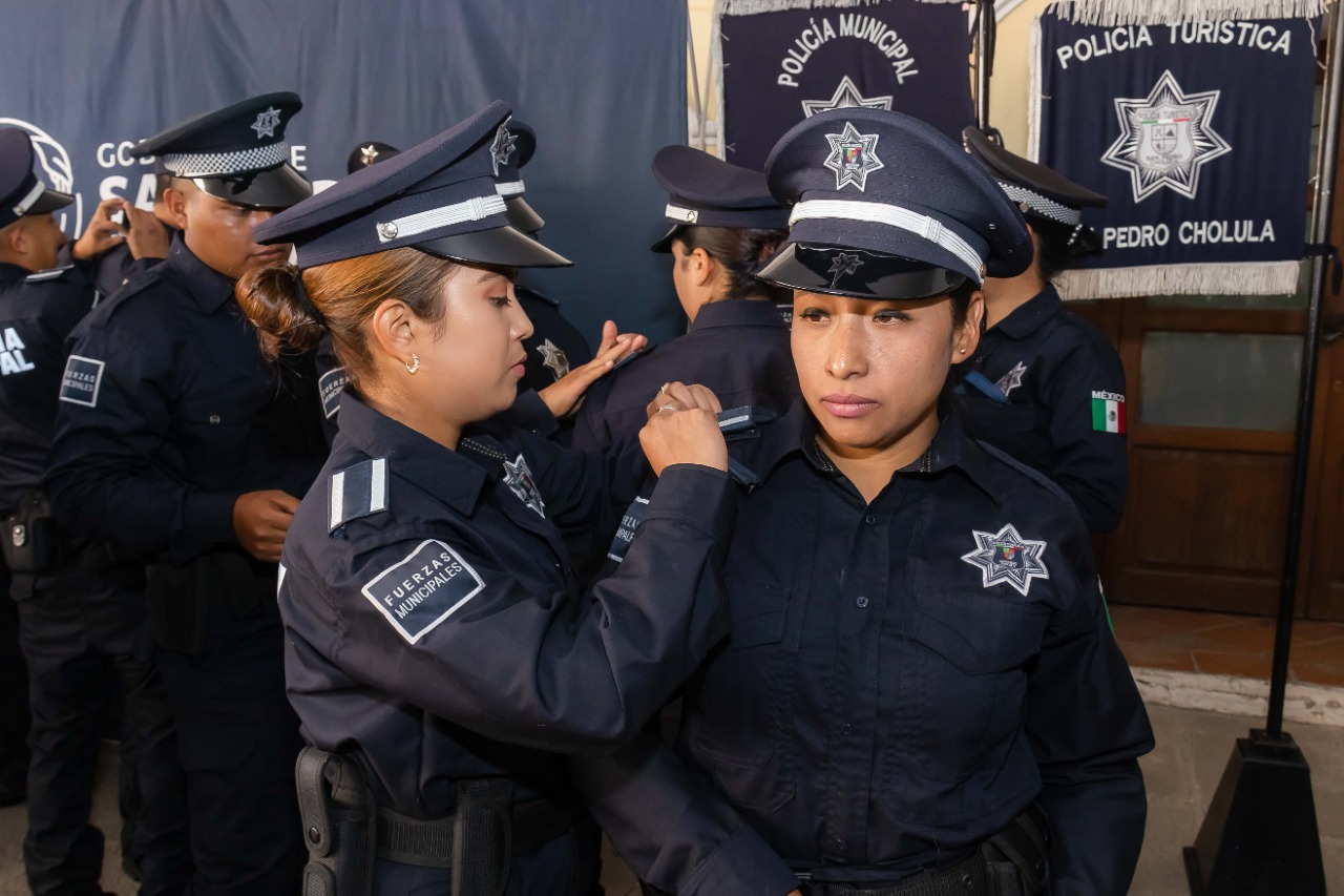 Se gradúan 27 policías en San Pedro Cholula