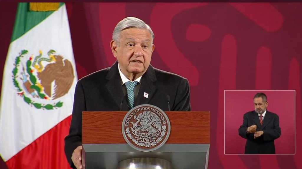 AMLO lamenta que gobierno de Perú haya declarado persona no grata al embajador de México