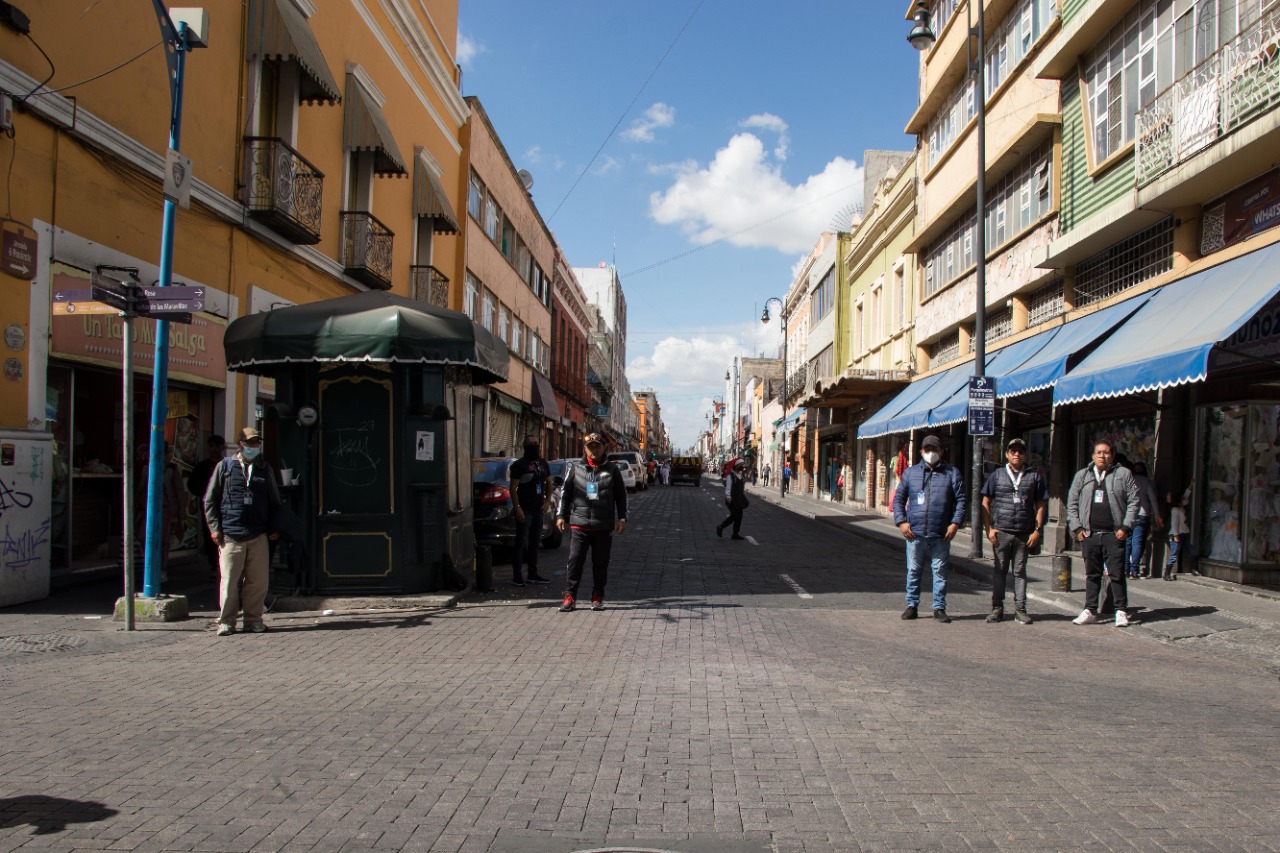 Operativo antiambulantes en el centro de Puebla capital