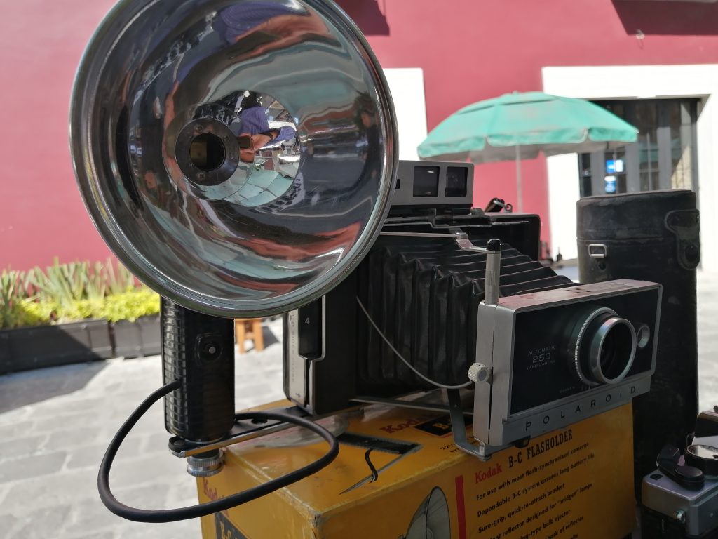 Anticuarios de Los Sapos preservan el uso de la cámara fotográfica tradicional (análoga)