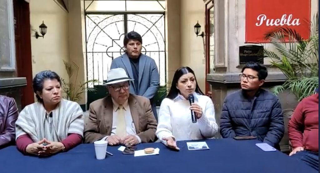 Asegura Claudia Rivera que el INE ataca a ediles de Morena