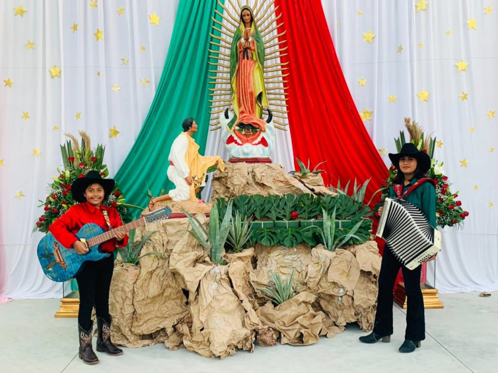 Lucía Celeste y Priscila  Sarahí cantaron a la Virgen de Guadalupe en la ciudad de Reynosa