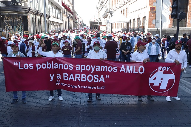 Miles de poblanos salen a las calles de Puebla para refrendar su apoyo a la 4T y al gobernador Barbosa 