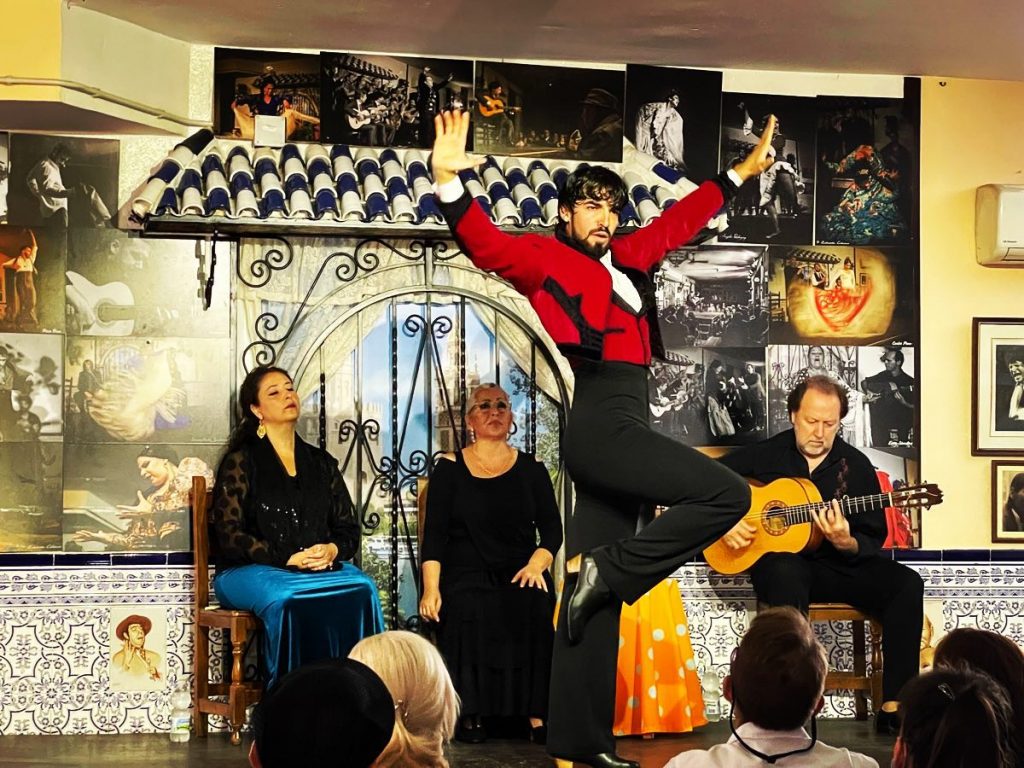 Zambomba flamenca en el Museo Francisco Cossío