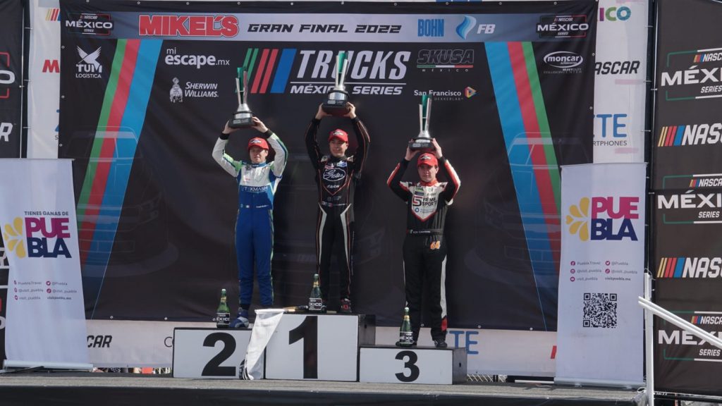 Alonso Salinas se sube al podio en la final de la Trucks México Series