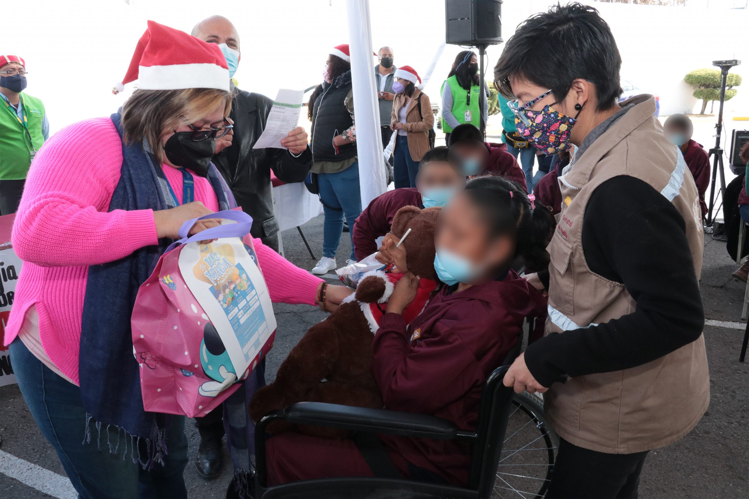 Con donación de Walmart México, SEDIF fomenta alegría en casas de Asistencia