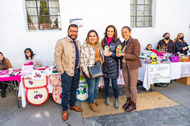 SMDIF Puebla apoya ideas de negocio de talleres de capacitación y emprendimiento familiar