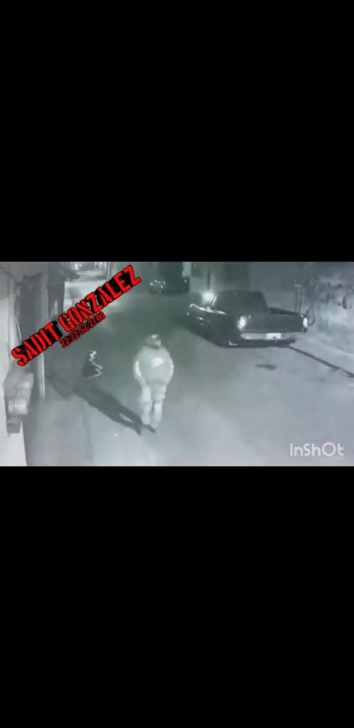 Video desde Puebla: A empujones se roban una camioneta en Chachapa, Amozoc