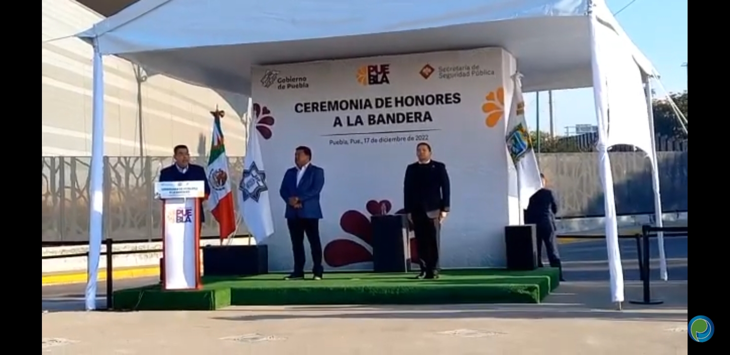 Video desde Puebla: Sergio Salomón Céspedes encabeza honores a la bandera