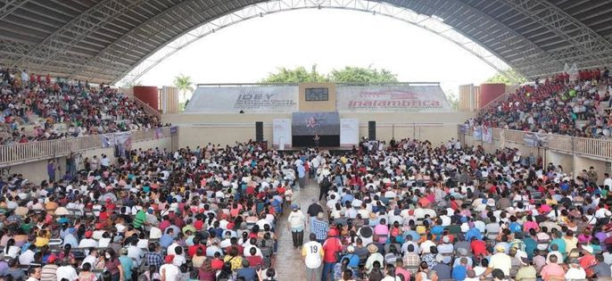 La Esencia de la Cuarta Transformación es Luchar contra la Discriminación, Racismo y Clasismo: Más de 3 mil Yucatecos Arropan a Claudia Sheinbaum en Conferencia Magistral