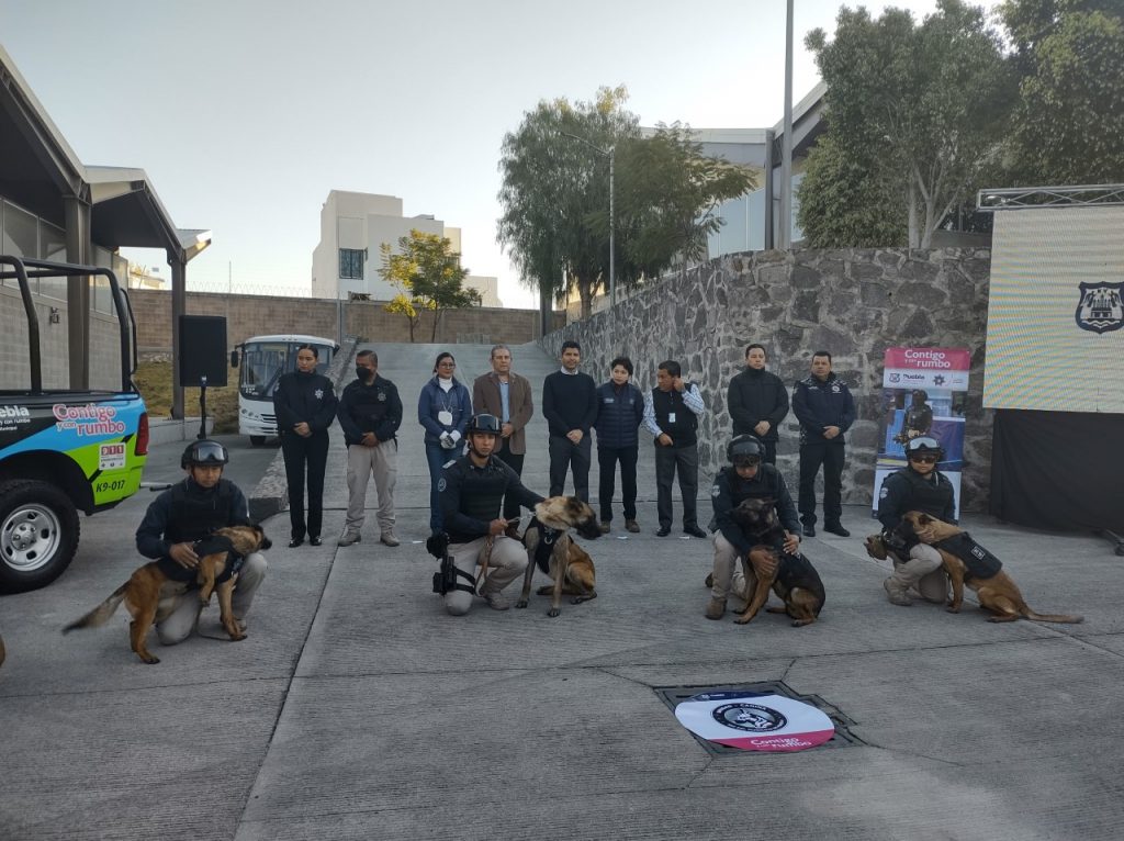 Rivera Pérez encabeza la certificación de 10 binomios de K-9