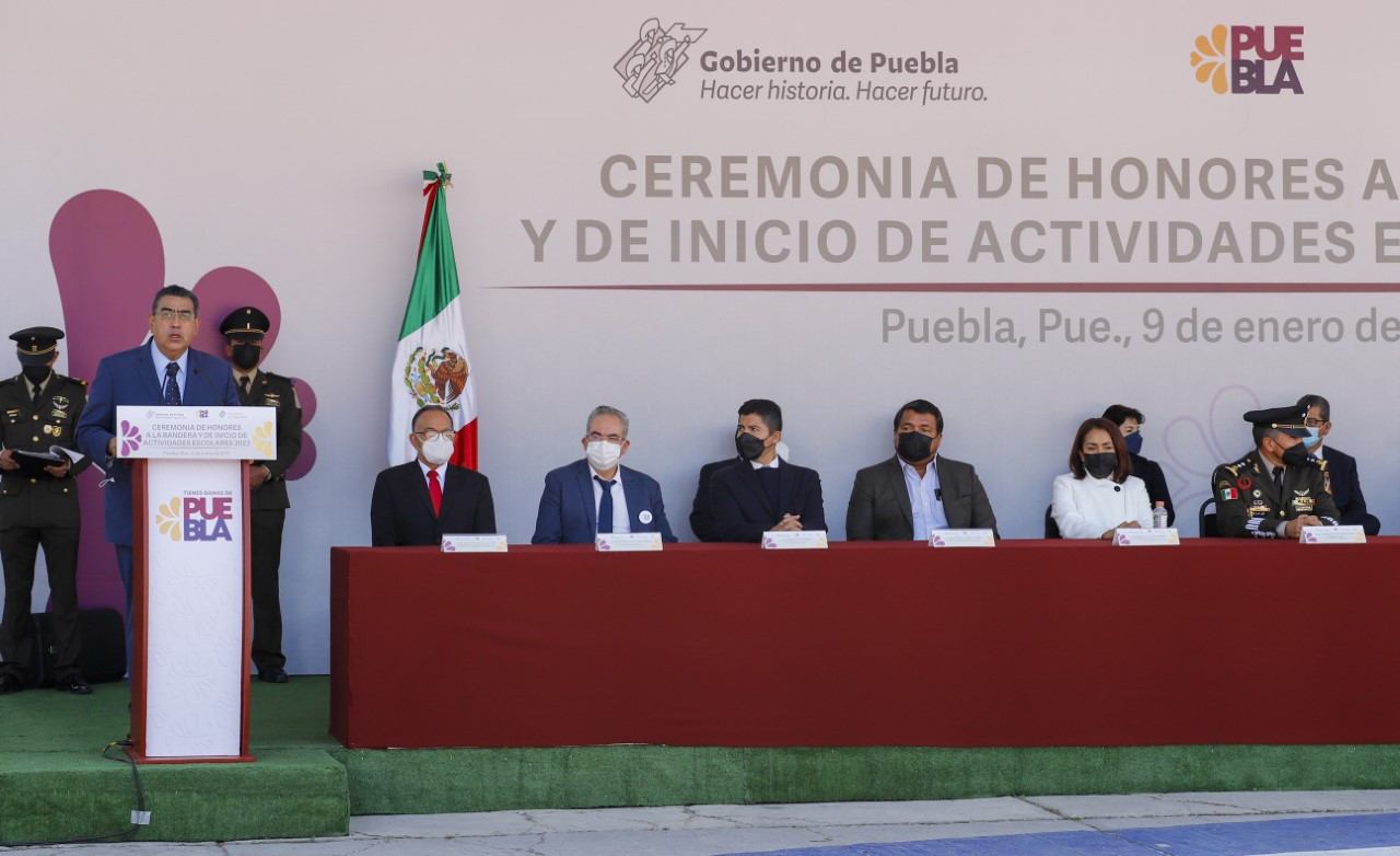 De la mano de la sociedad, el gobierno de Puebla trabaja para generar comunidad y un mejor futuro, reiteró Sergio Salomón Céspedes