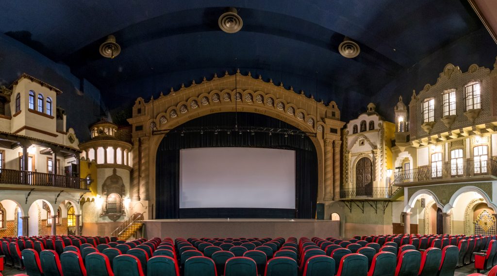 Recorrido nocturno en la Cineteca Alameda