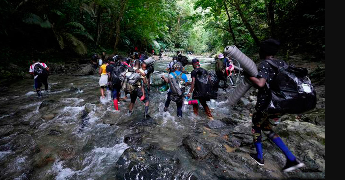 Se duplica el número de migrantes que atraviesan la peligrosa ruta de la Selva del Darién